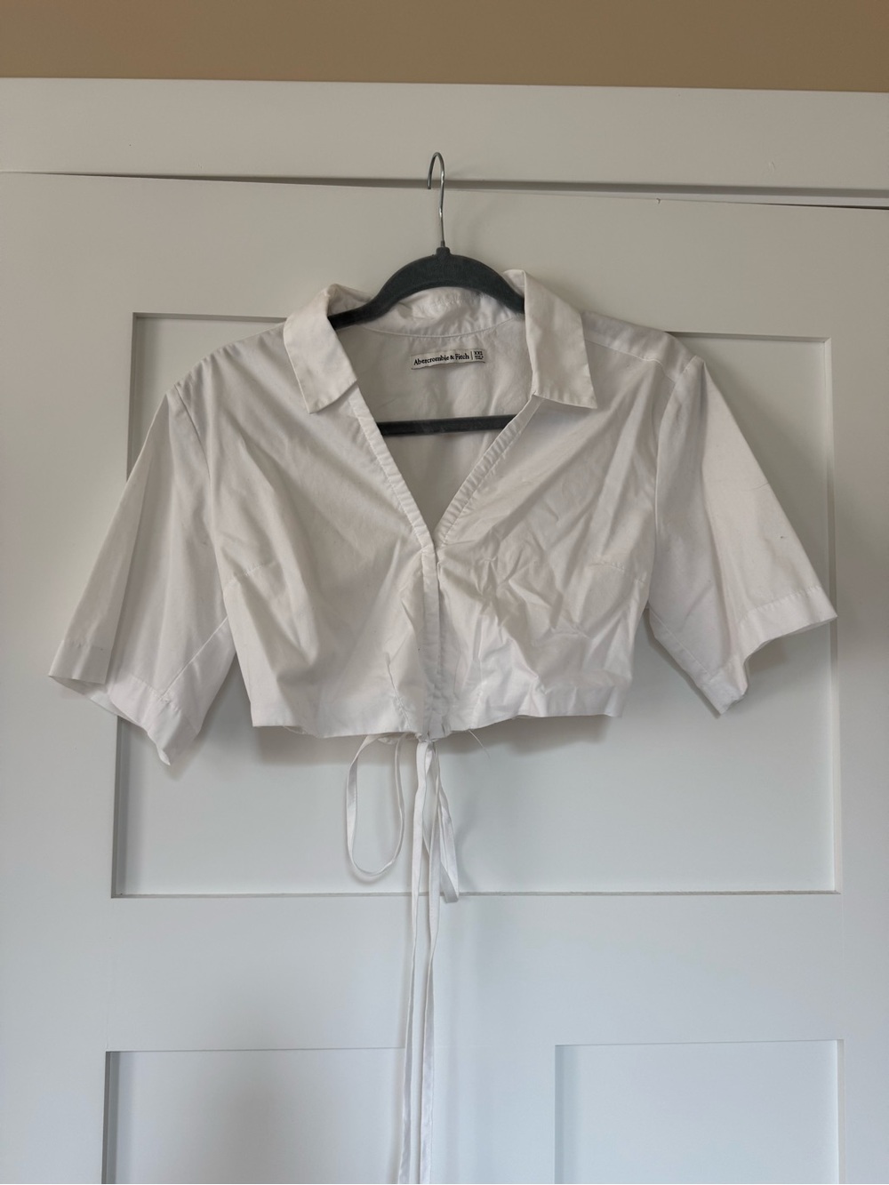 Abercrombie & Fitch White Cropped Drawstring Button Shirt